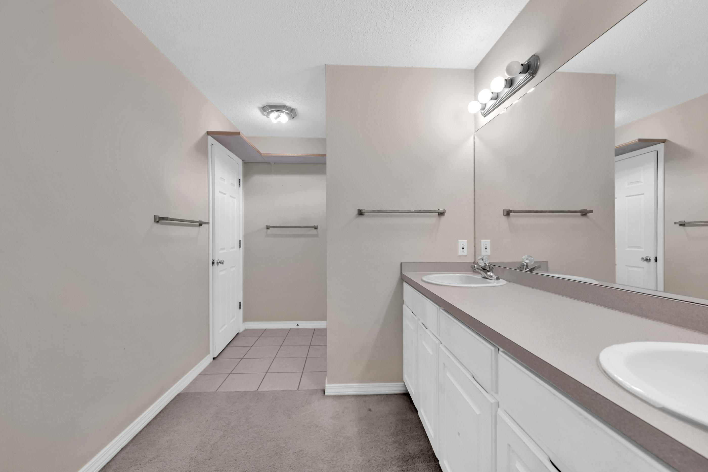 NAVARRE S/D 2ND ADDN - Residential