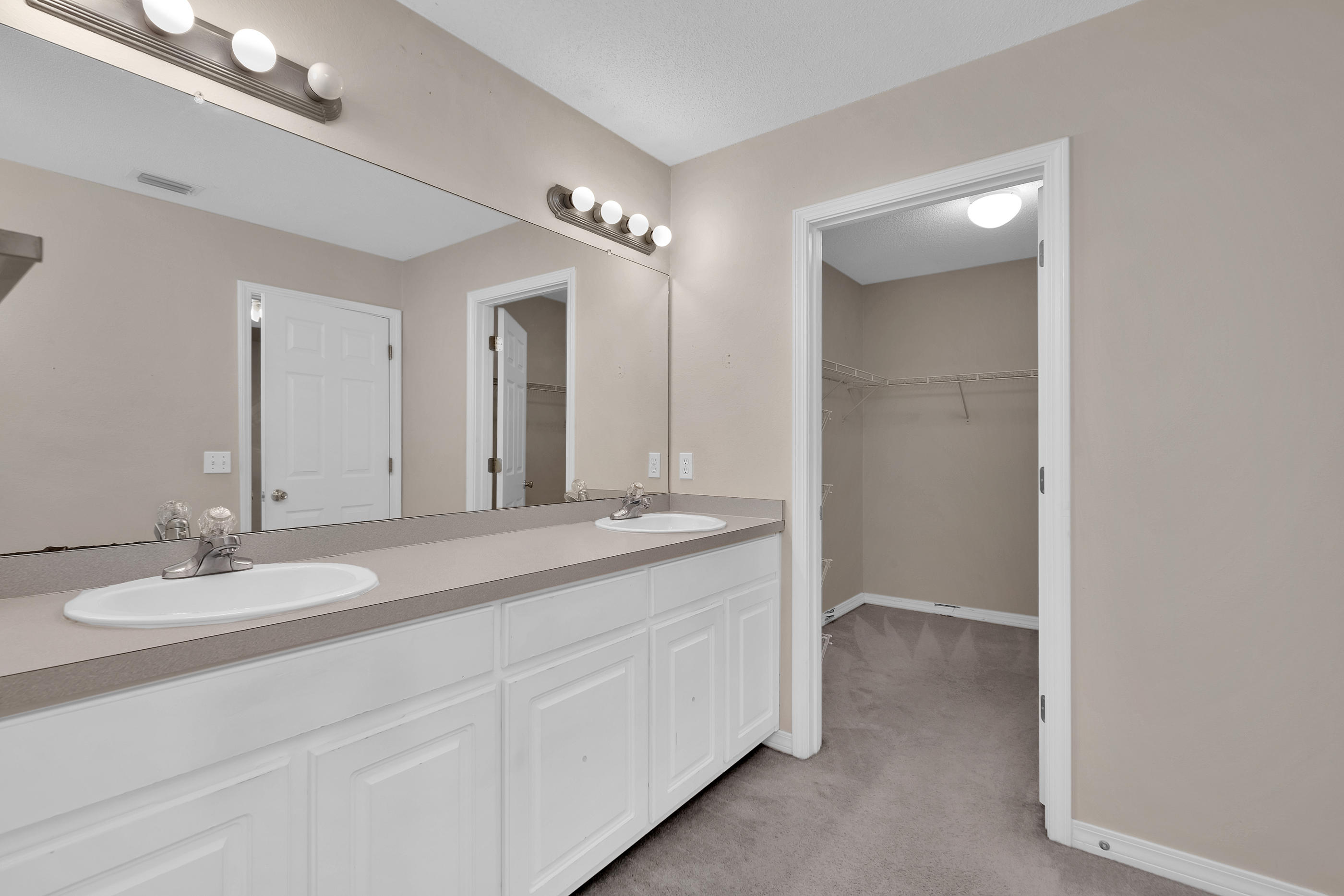 NAVARRE S/D 2ND ADDN - Residential