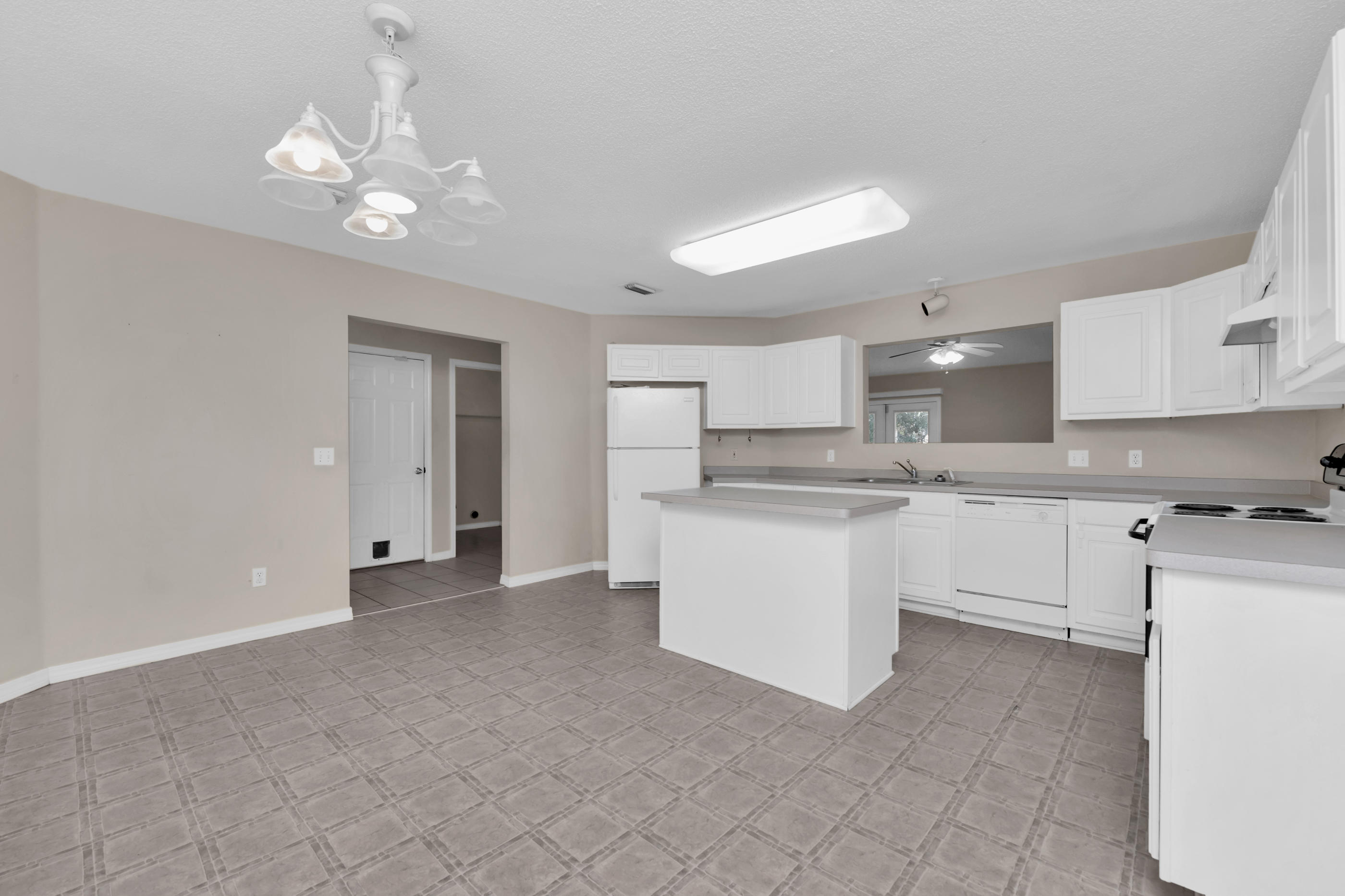 NAVARRE S/D 2ND ADDN - Residential