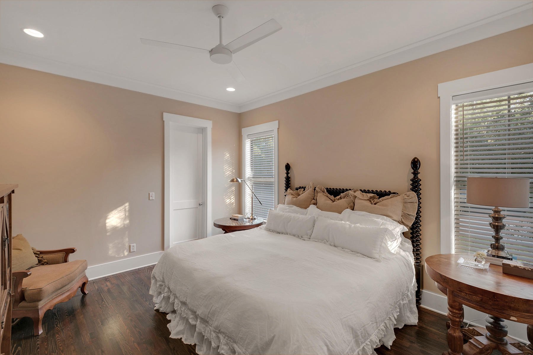 MAGNOLIA BEACH - Residential