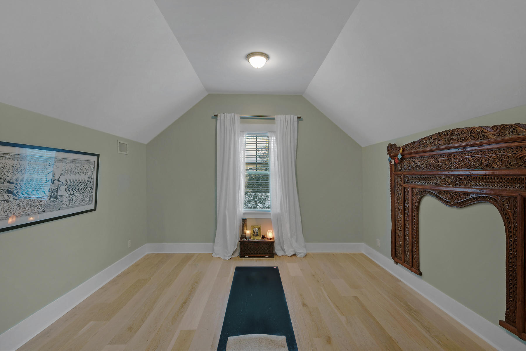 MAGNOLIA BEACH - Residential