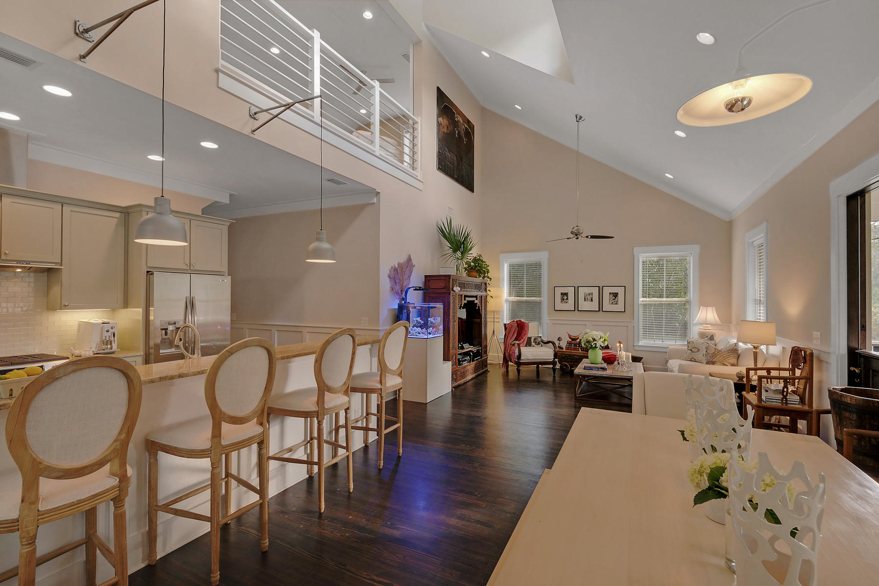 MAGNOLIA BEACH - Residential