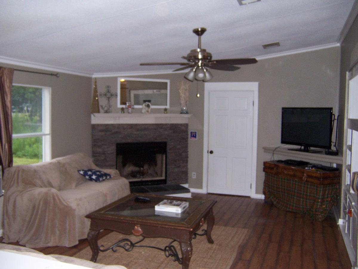 OAKWOOD LAKES ESTATES - Residential