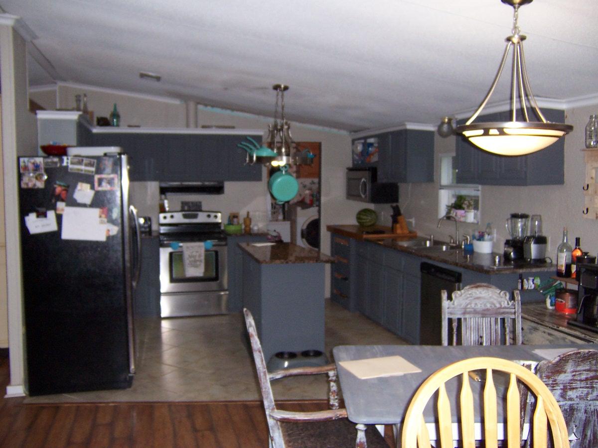 OAKWOOD LAKES ESTATES - Residential