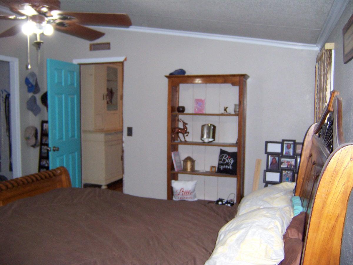 OAKWOOD LAKES ESTATES - Residential