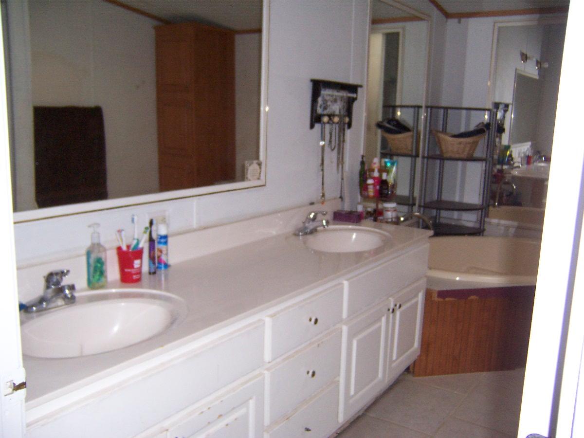 OAKWOOD LAKES ESTATES - Residential