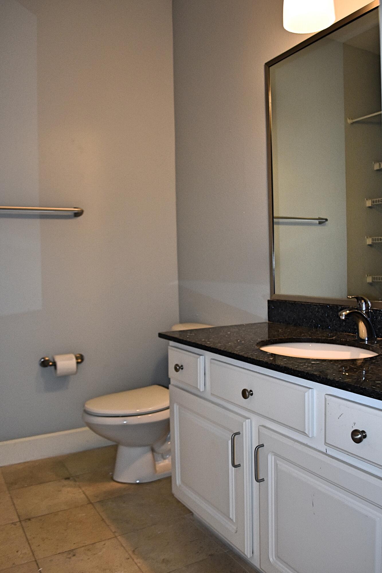 SOUTH HAVEN TOWNHOMES - Residential Lease