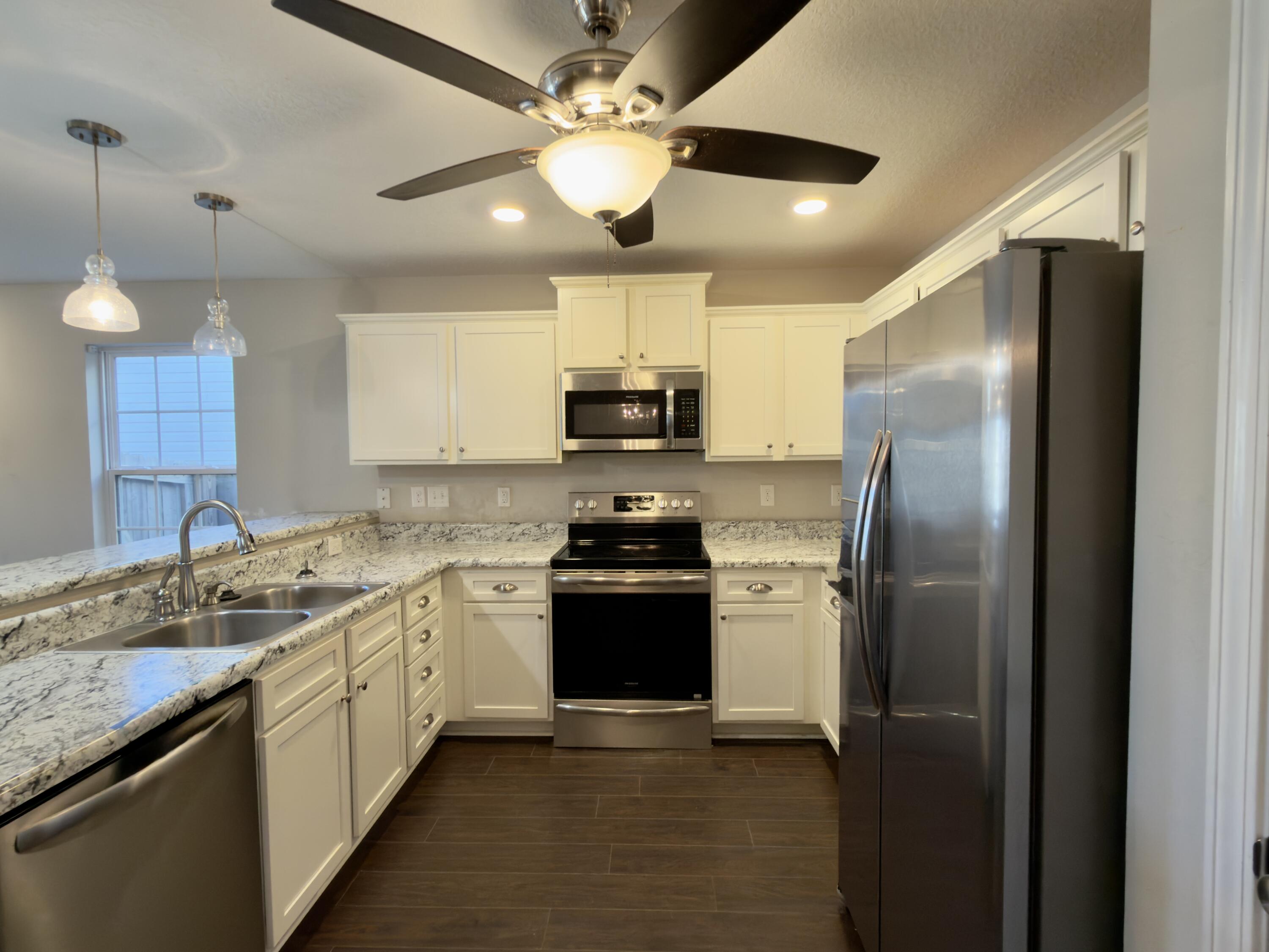 STILLWELL SOUTH - Residential