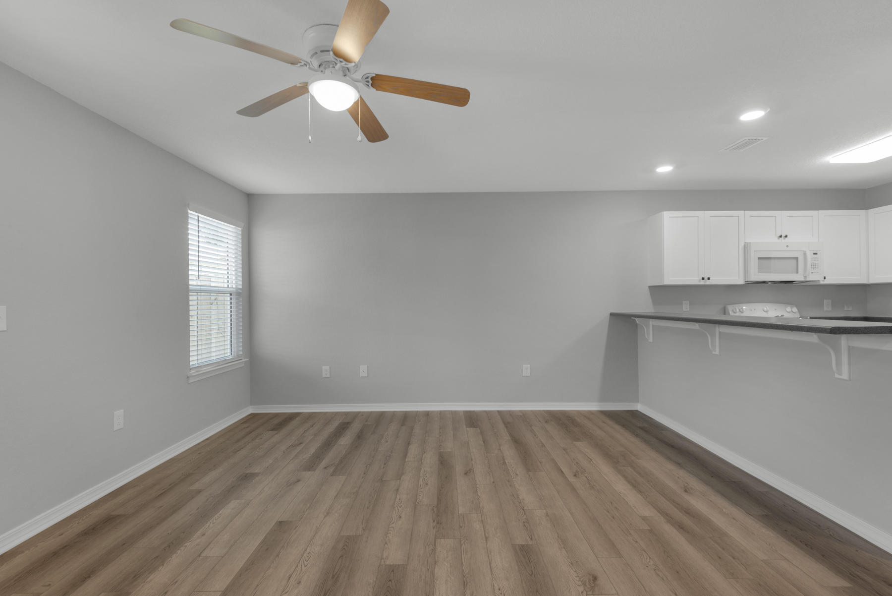 ANASTASIA MANOR T/H - Residential Lease