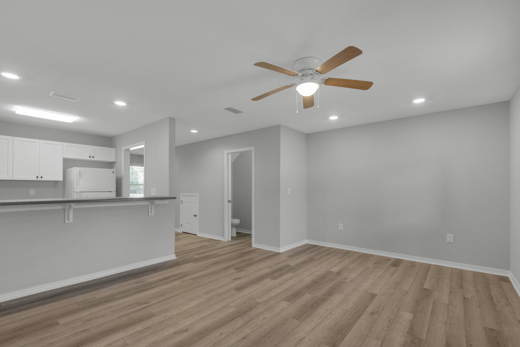 ANASTASIA MANOR T/H - Residential Lease