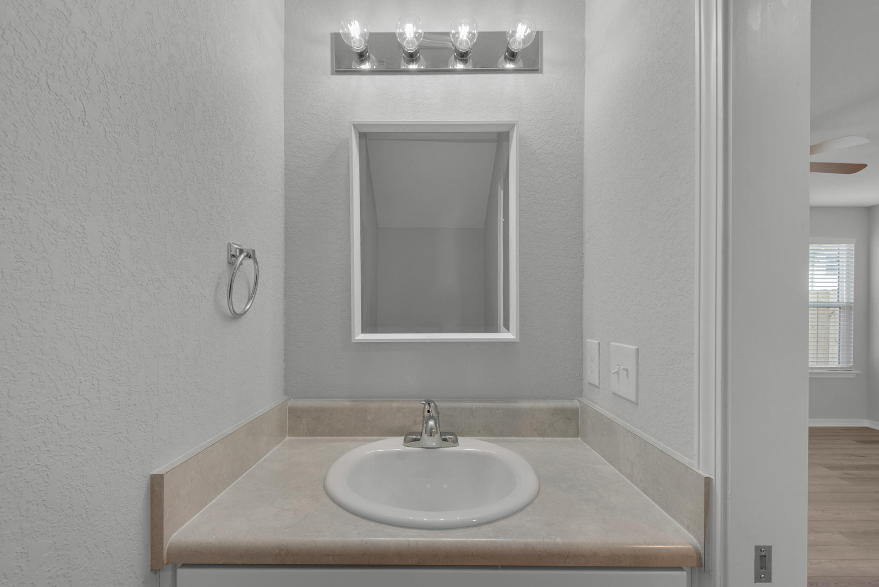 ANASTASIA MANOR T/H - Residential Lease