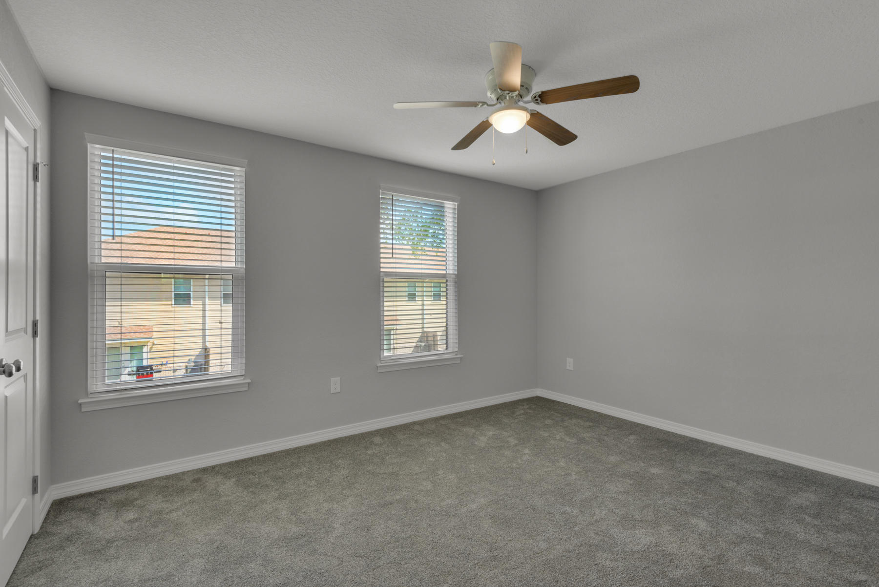 ANASTASIA MANOR T/H - Residential Lease