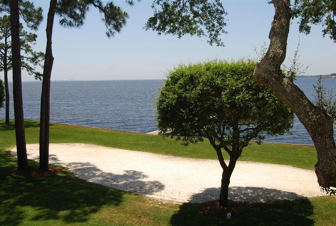 BAY VILLAS - Residential