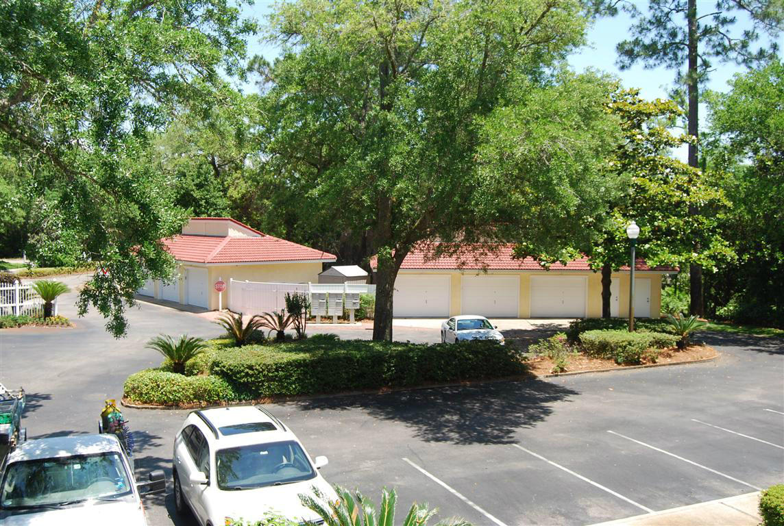 BAY VILLAS - Residential