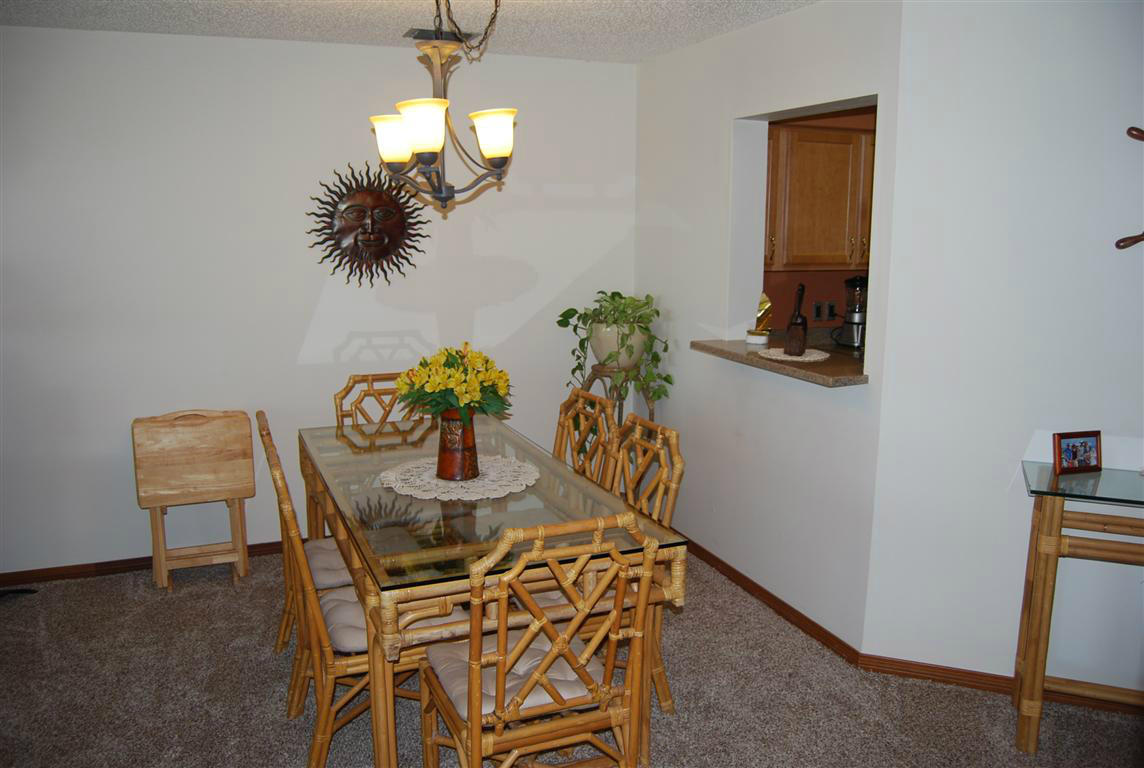 BAY VILLAS - Residential