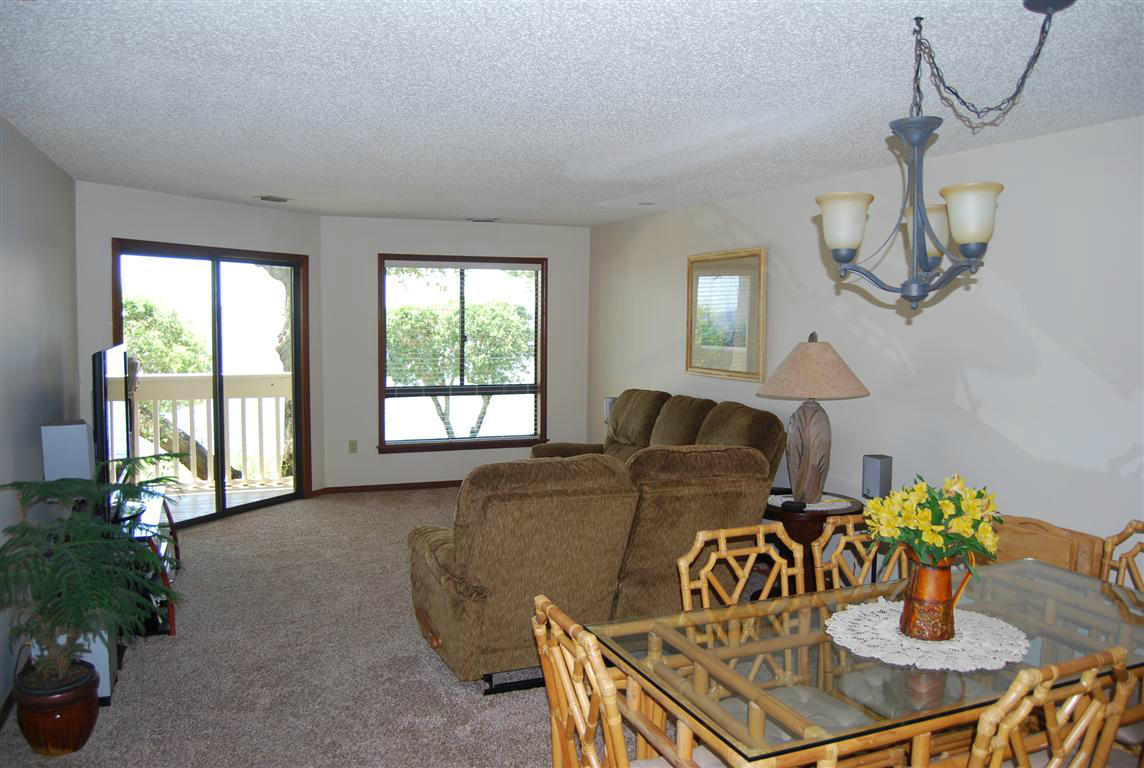 BAY VILLAS - Residential
