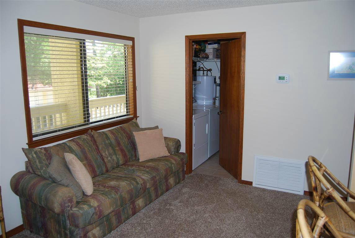 BAY VILLAS - Residential