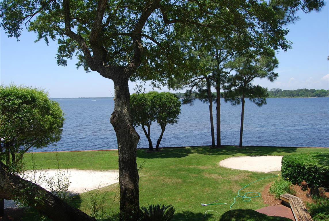 BAY VILLAS - Residential