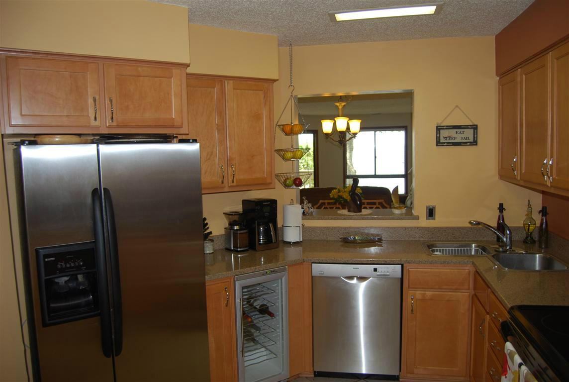 BAY VILLAS - Residential