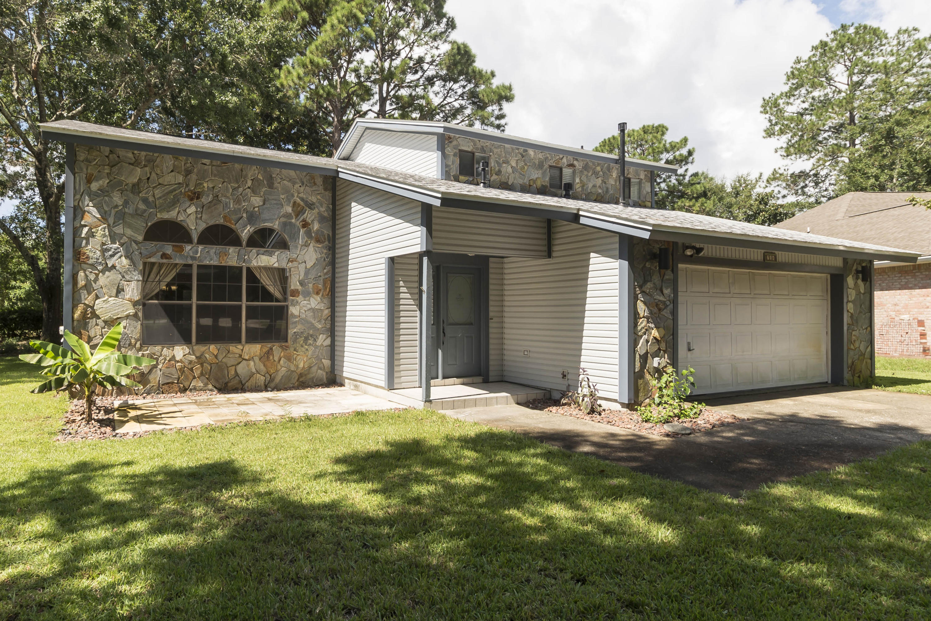 ST ANDREWS VILLAGE NORTH - Residential