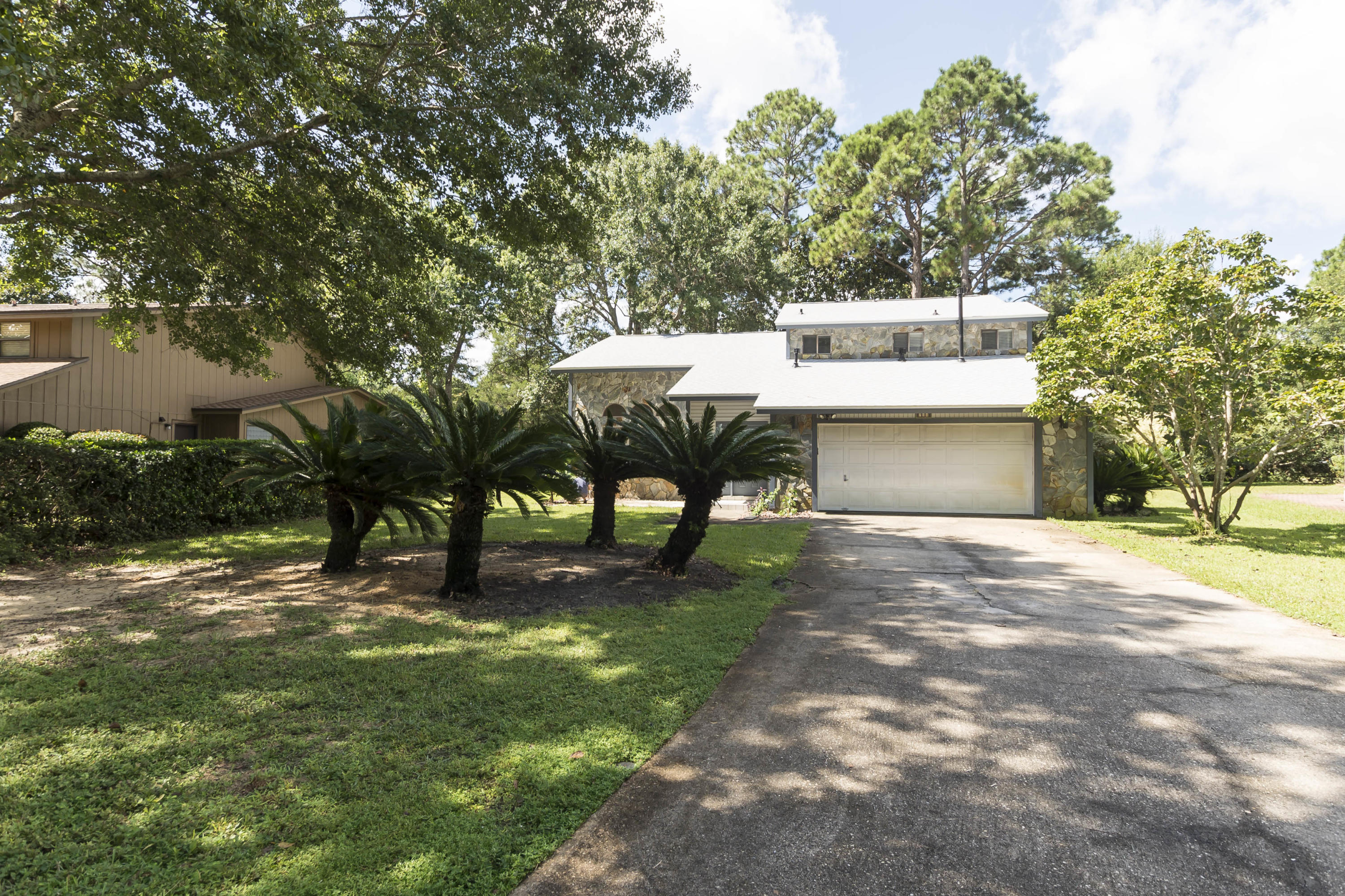 ST ANDREWS VILLAGE NORTH - Residential