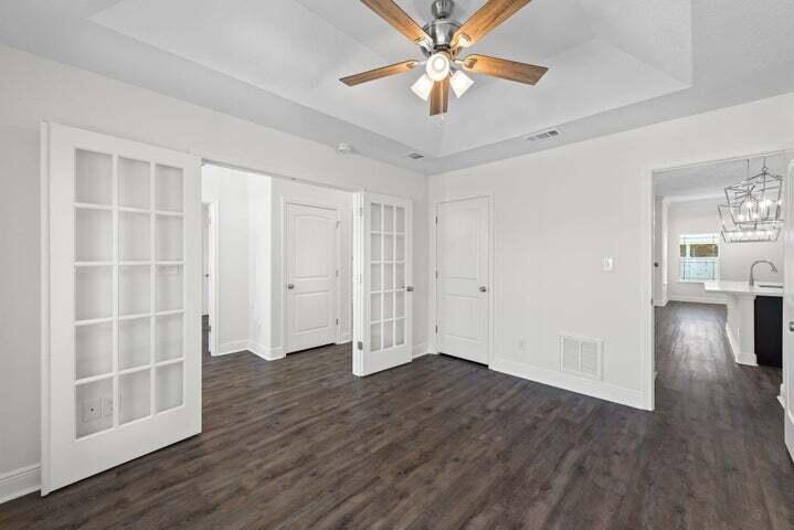 HOLLEY BY THE SEA - Residential