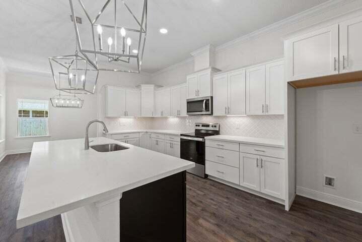 HOLLEY BY THE SEA - Residential