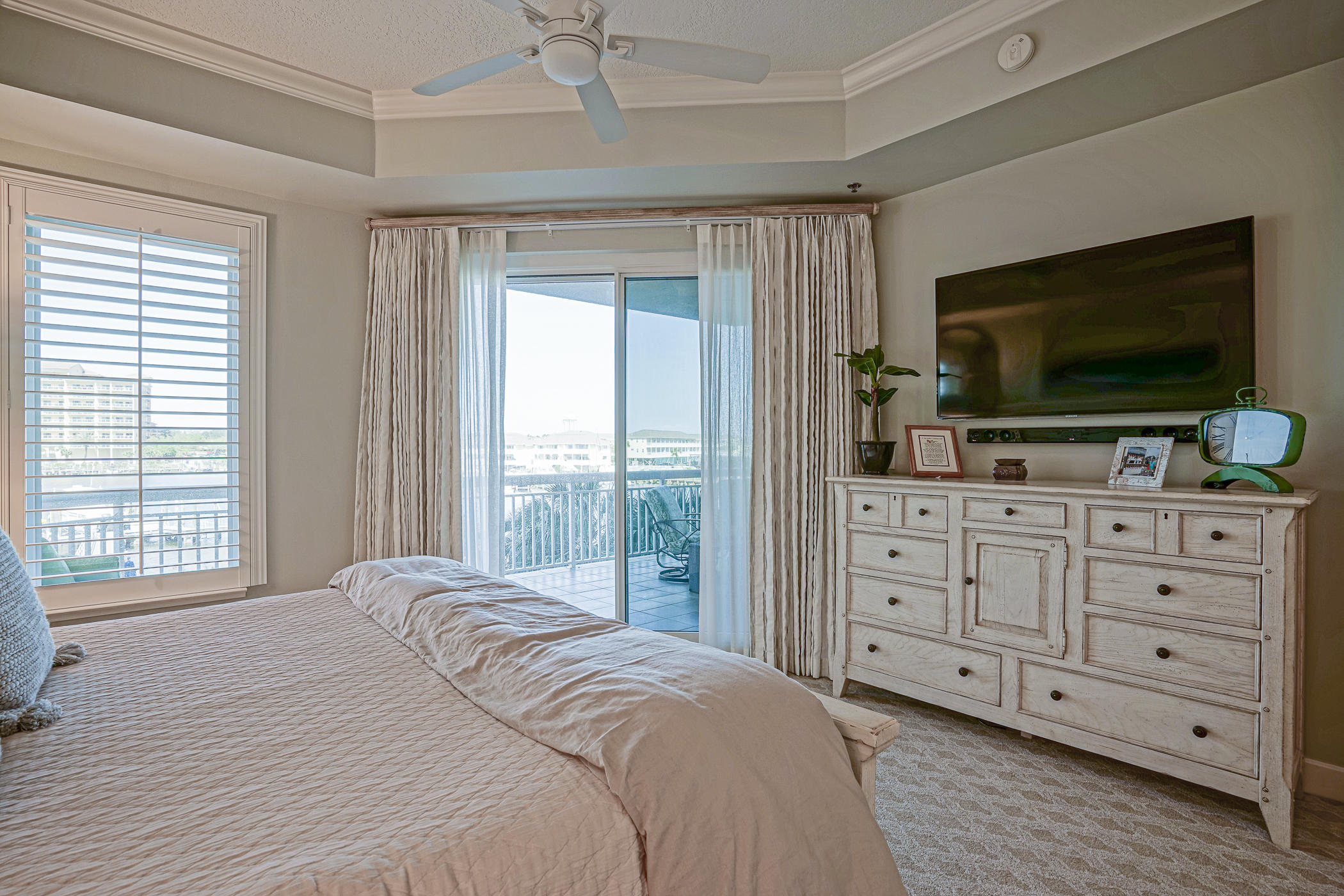 HARBOR LANDING - Residential