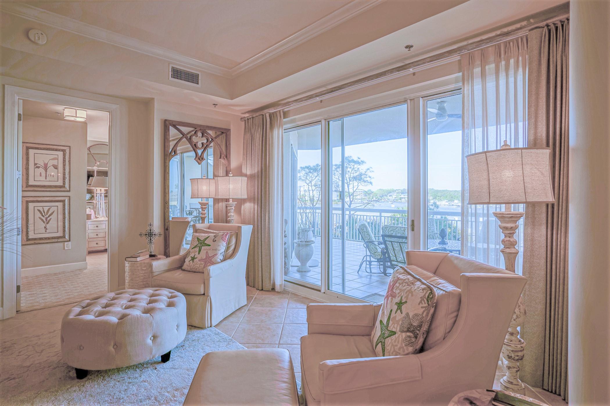 HARBOR LANDING - Residential