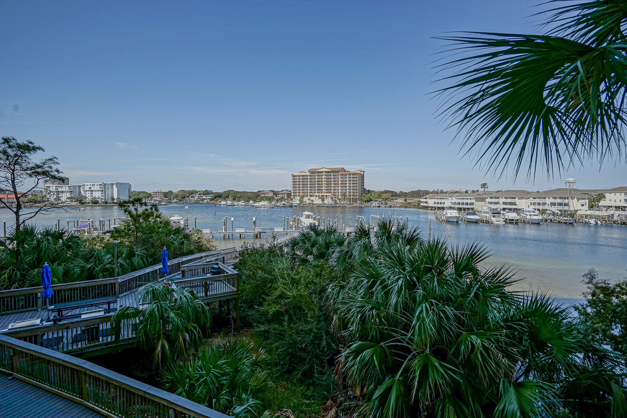 HARBOR LANDING - Residential