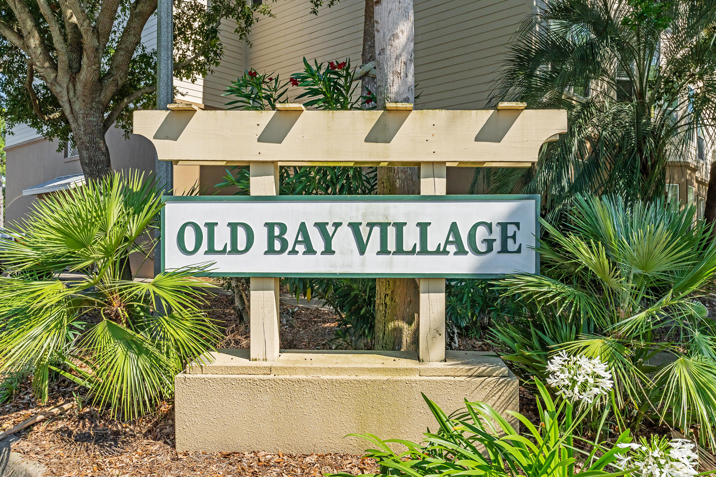 OLD BAY CONDO - Residential