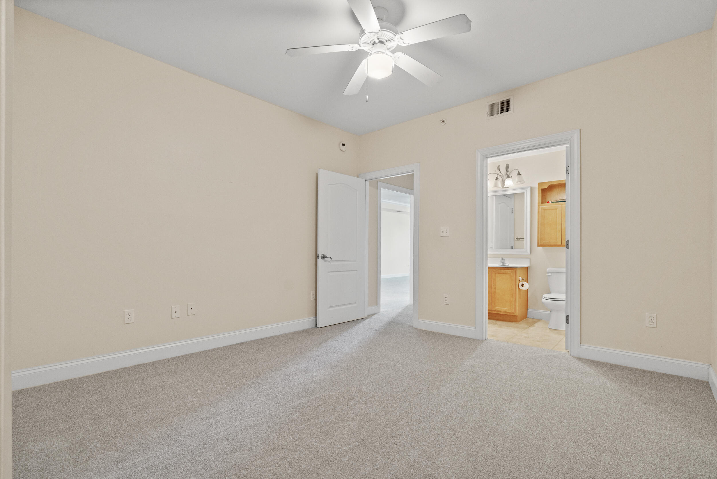 OLD BAY CONDO - Residential