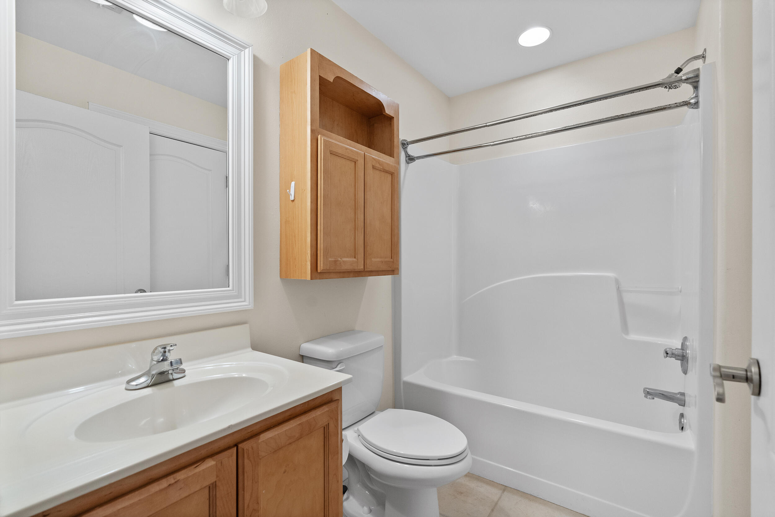 OLD BAY CONDO - Residential