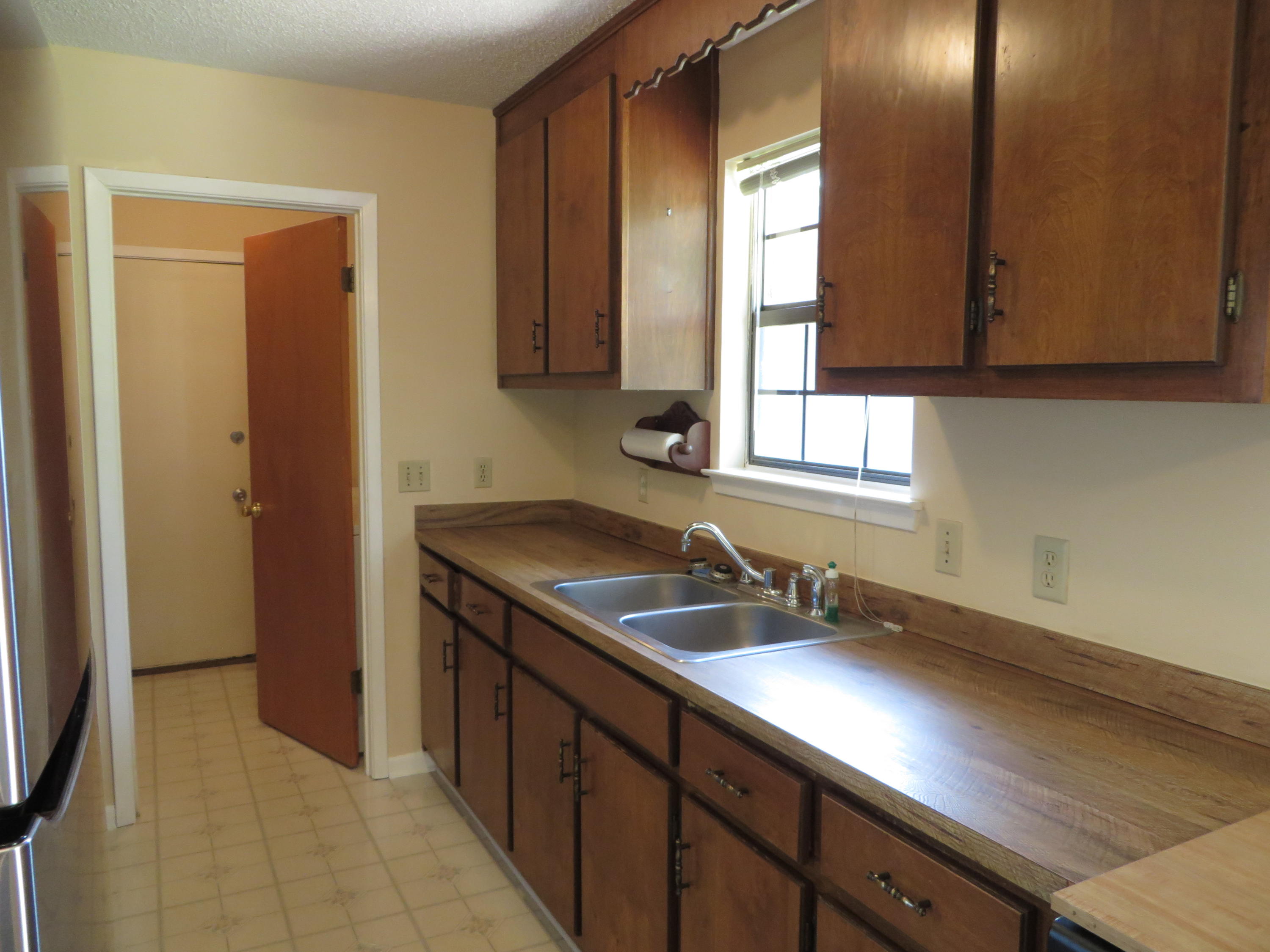 HICKORY SHORES - Residential