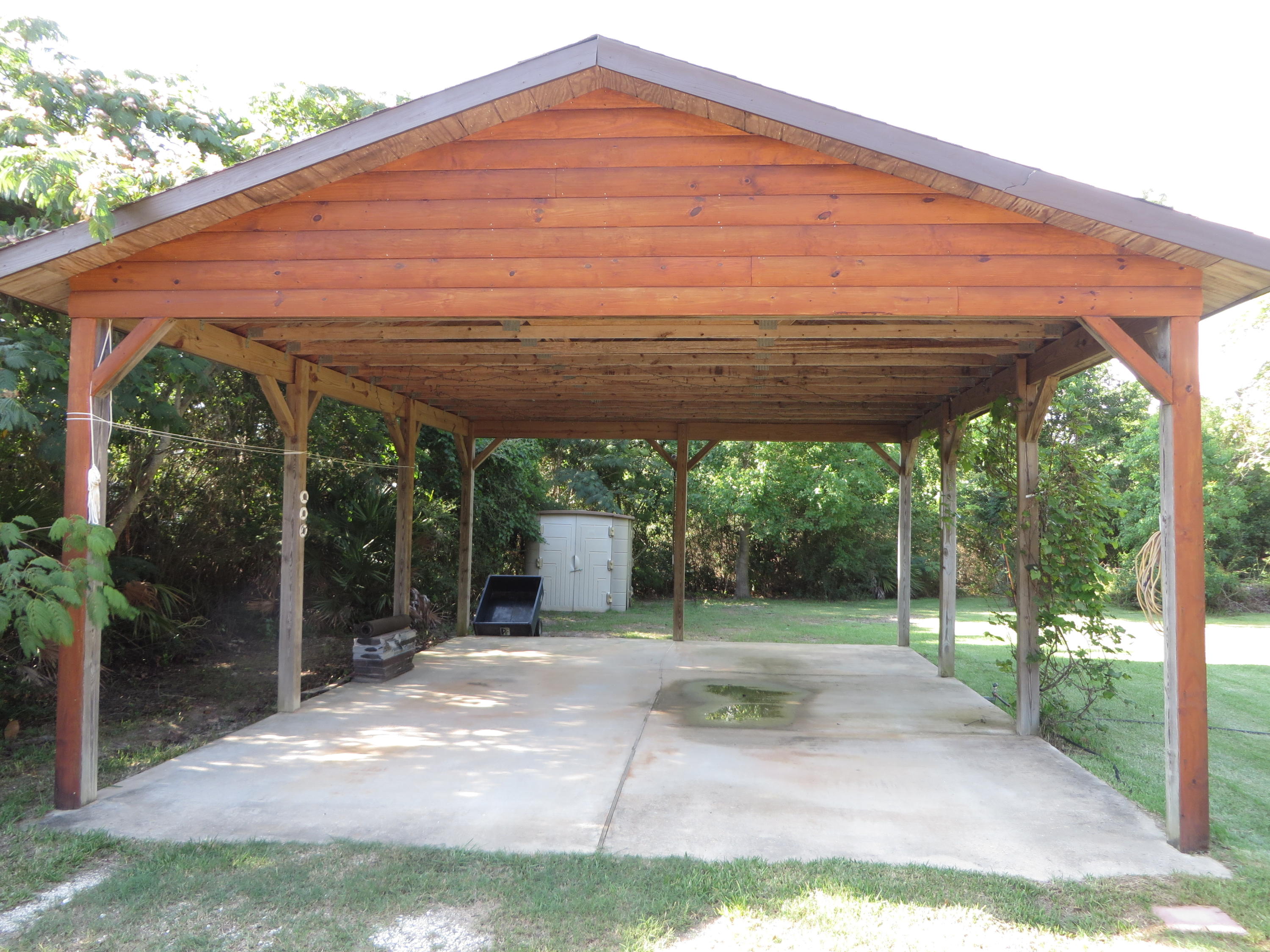 HICKORY SHORES - Residential