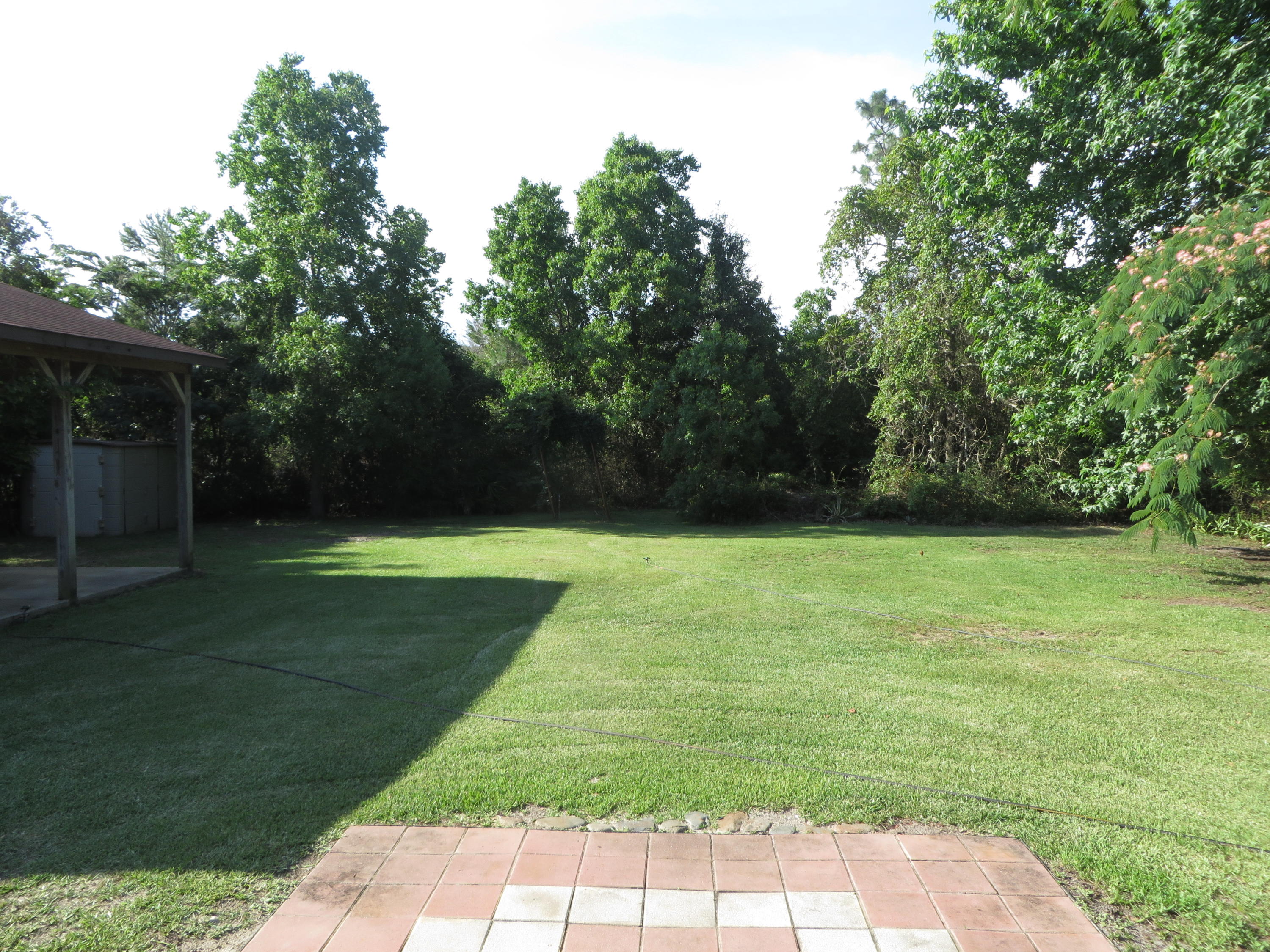 HICKORY SHORES - Residential