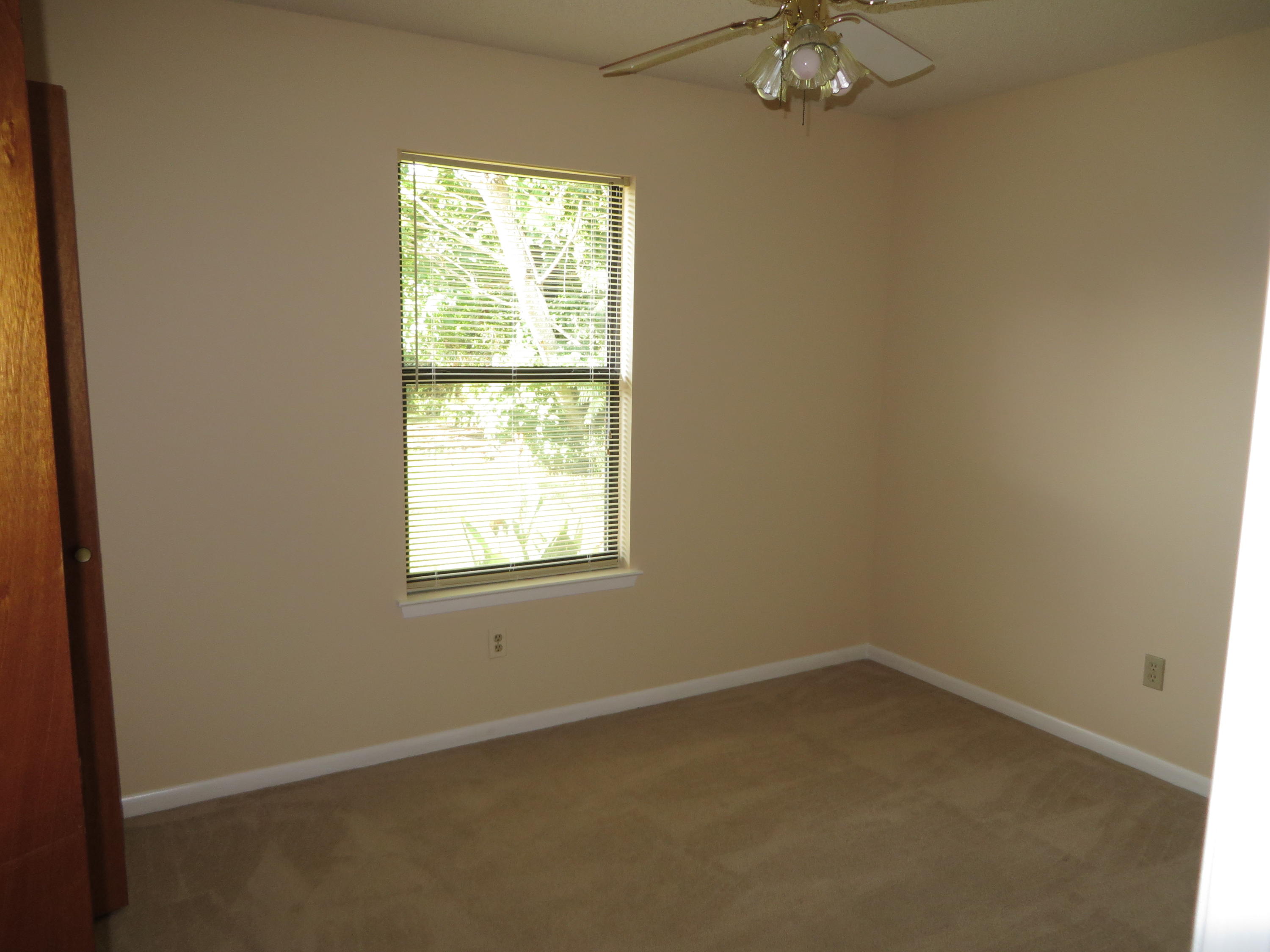 HICKORY SHORES - Residential