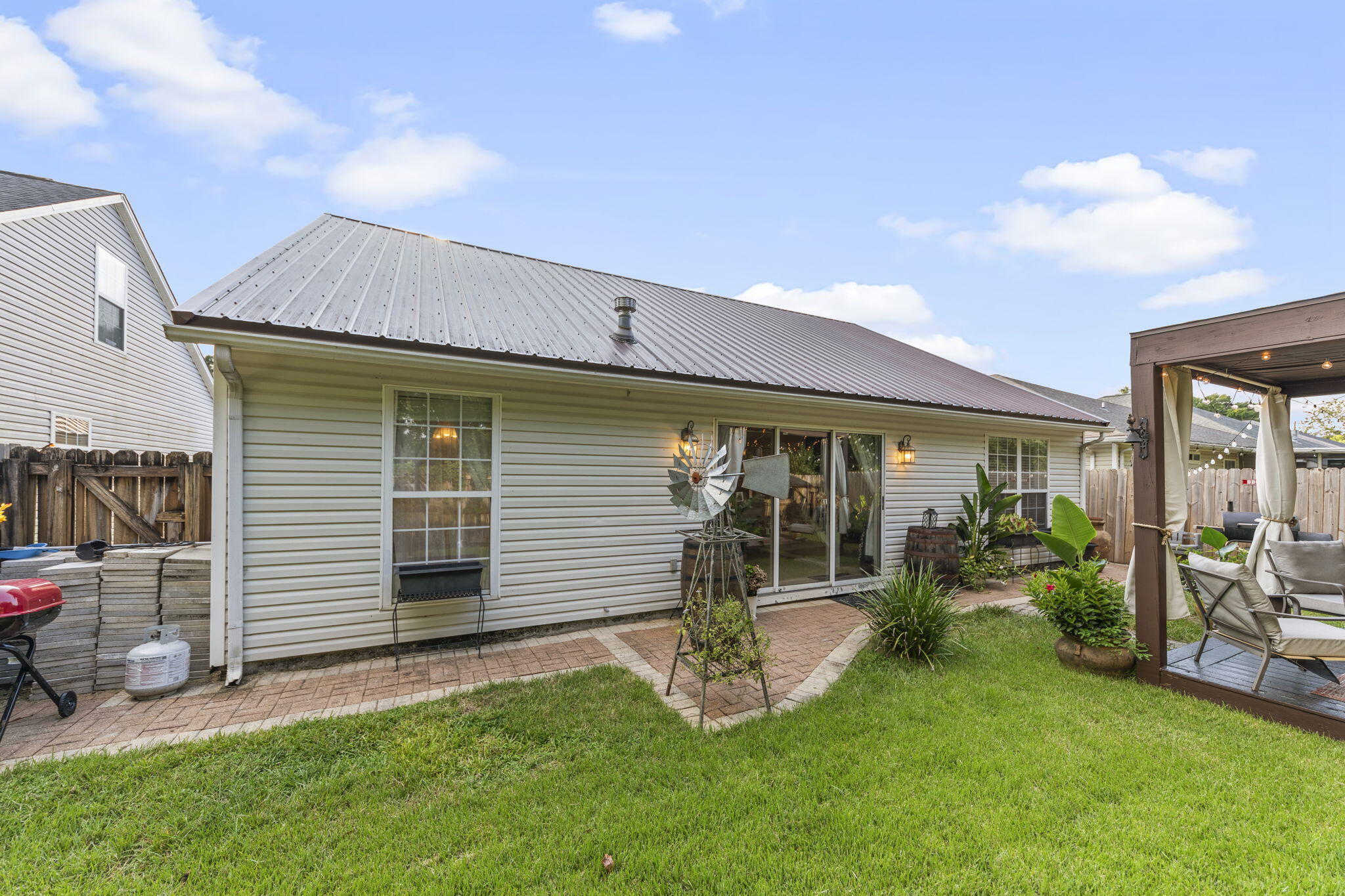 HUNTERS RUN S/D - Residential