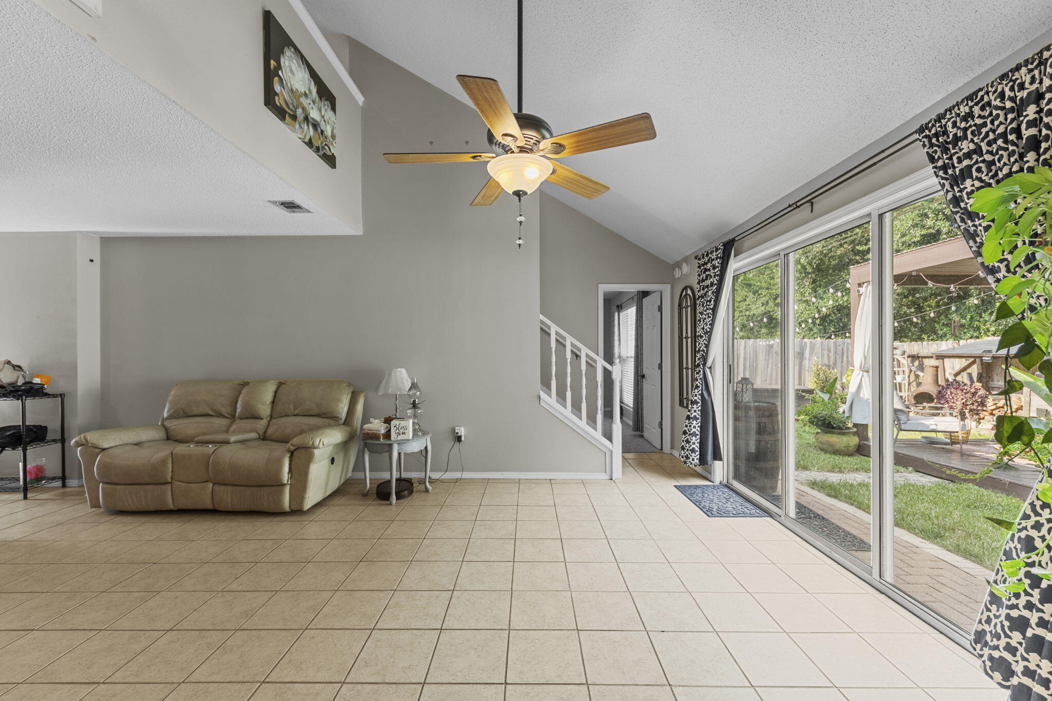 HUNTERS RUN S/D - Residential