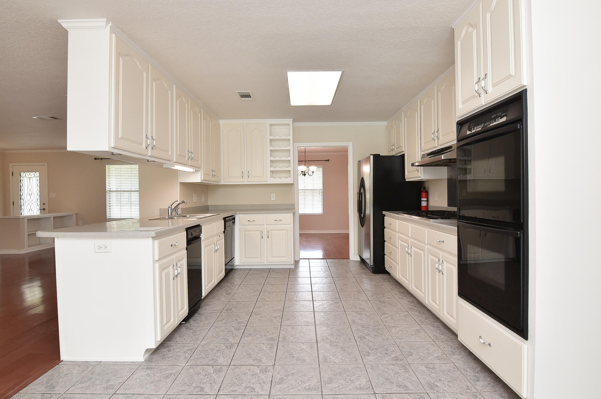 LAKE LORRAINE ESTATES 3 - Residential