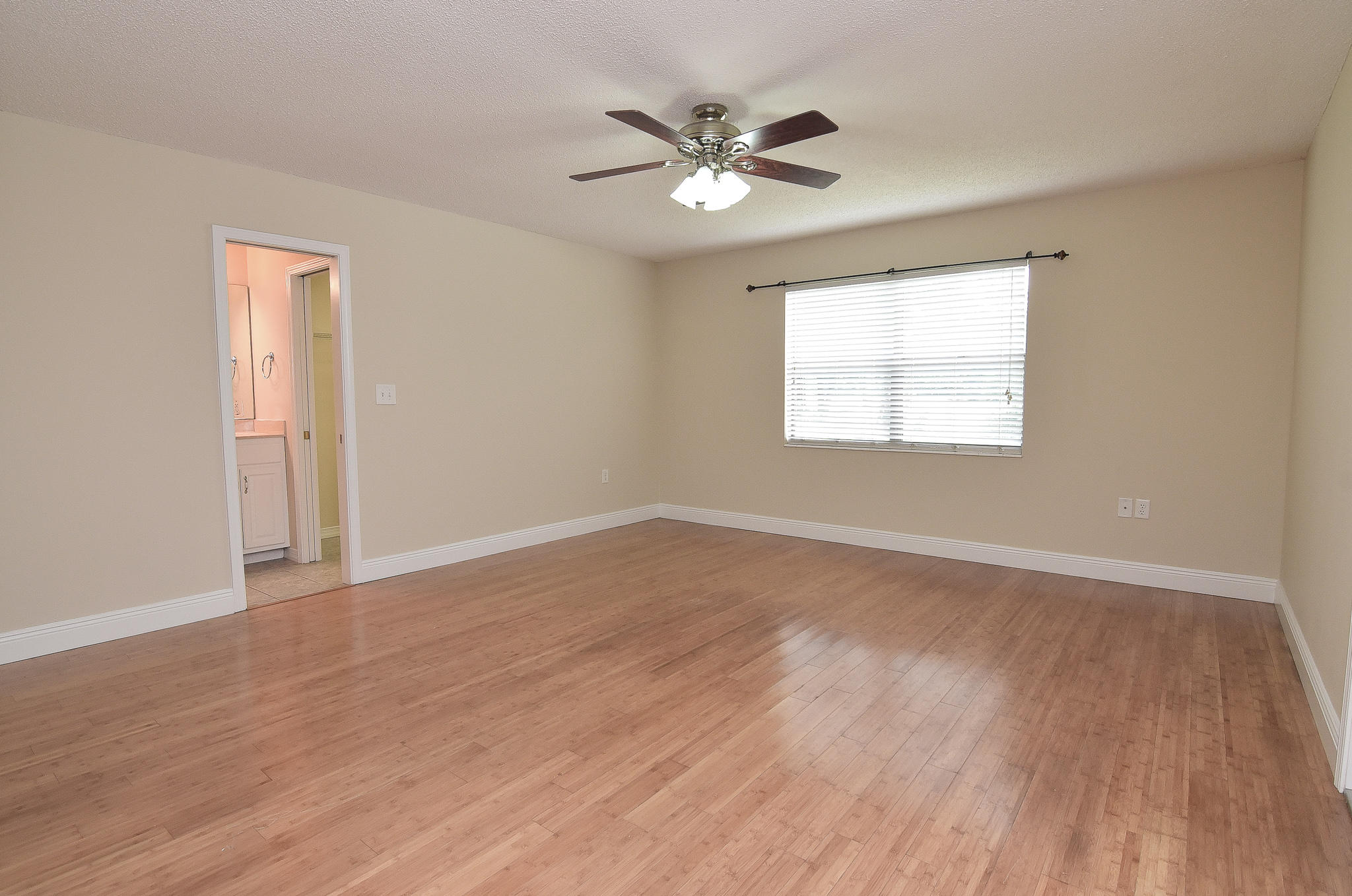 LAKE LORRAINE ESTATES 3 - Residential