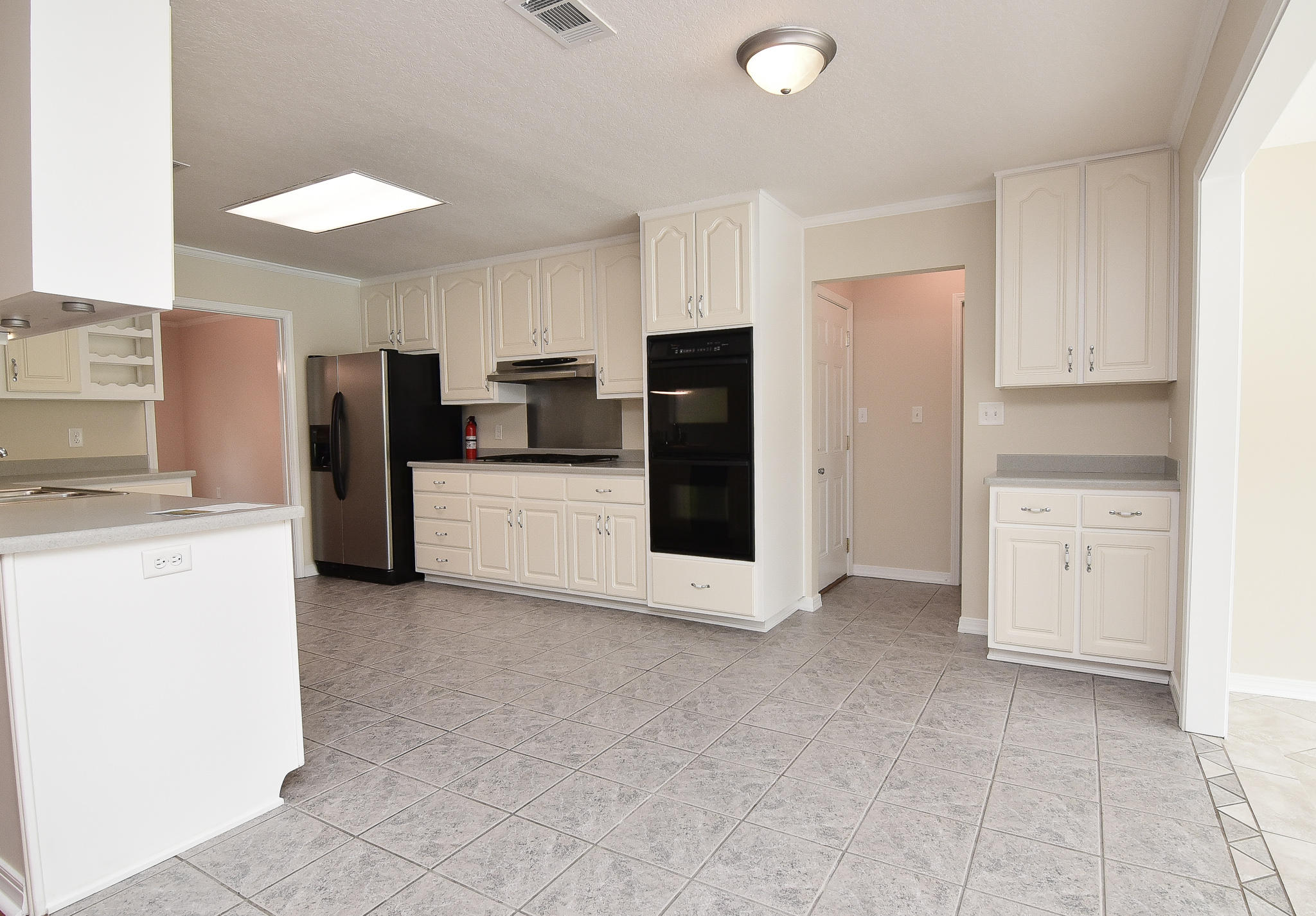 LAKE LORRAINE ESTATES 3 - Residential