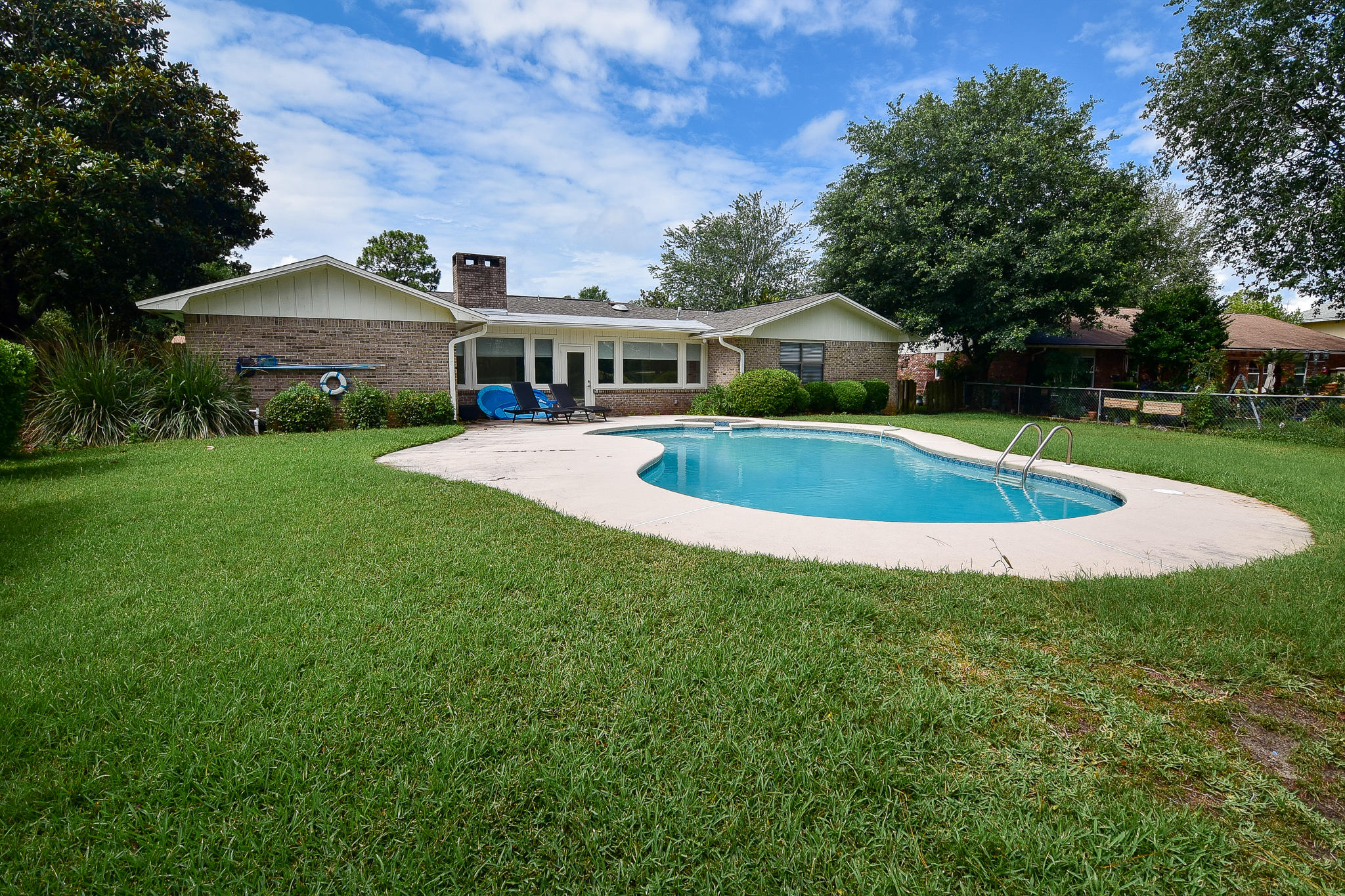 LAKE LORRAINE ESTATES 3 - Residential