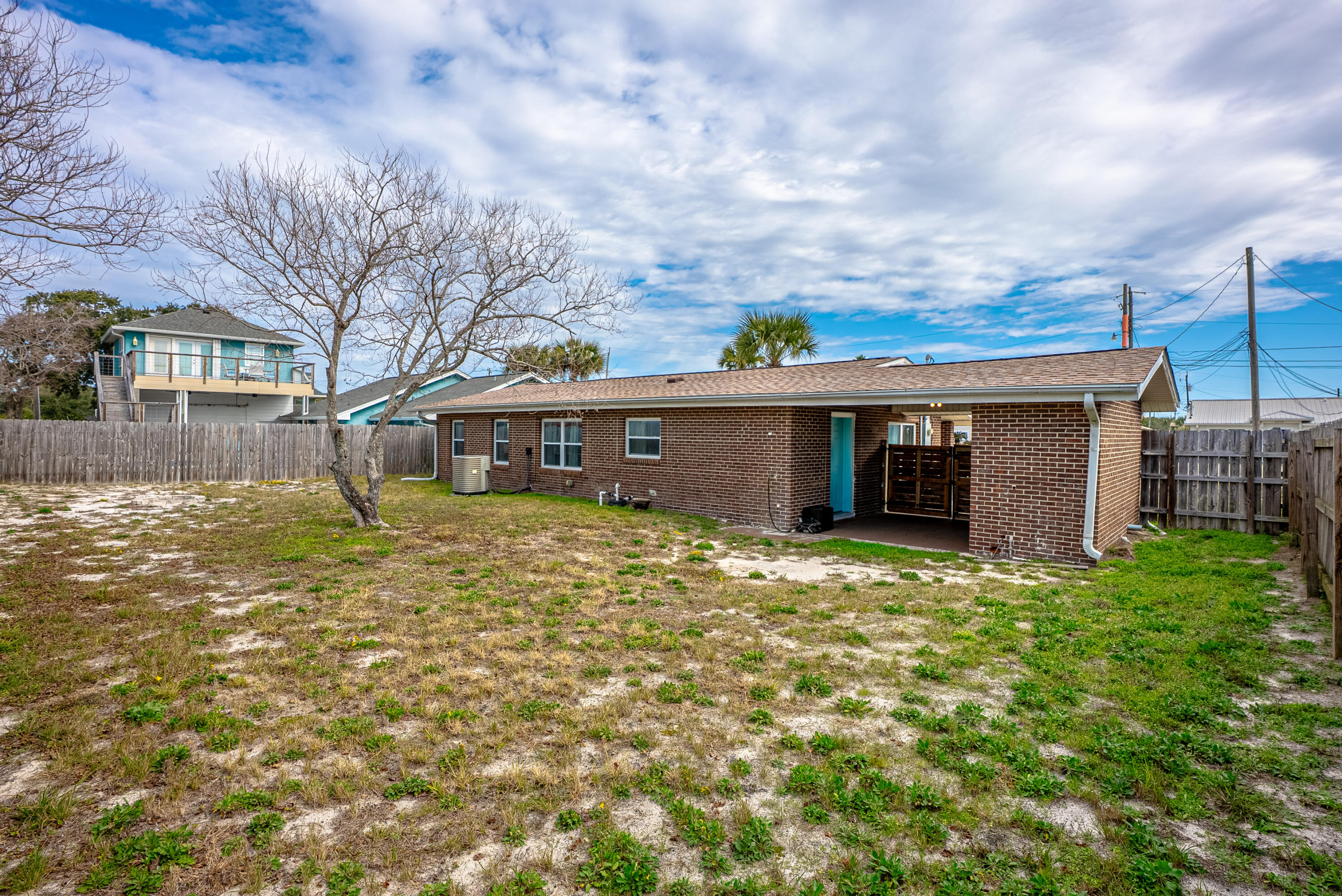 TREASURE ISLAND - Residential