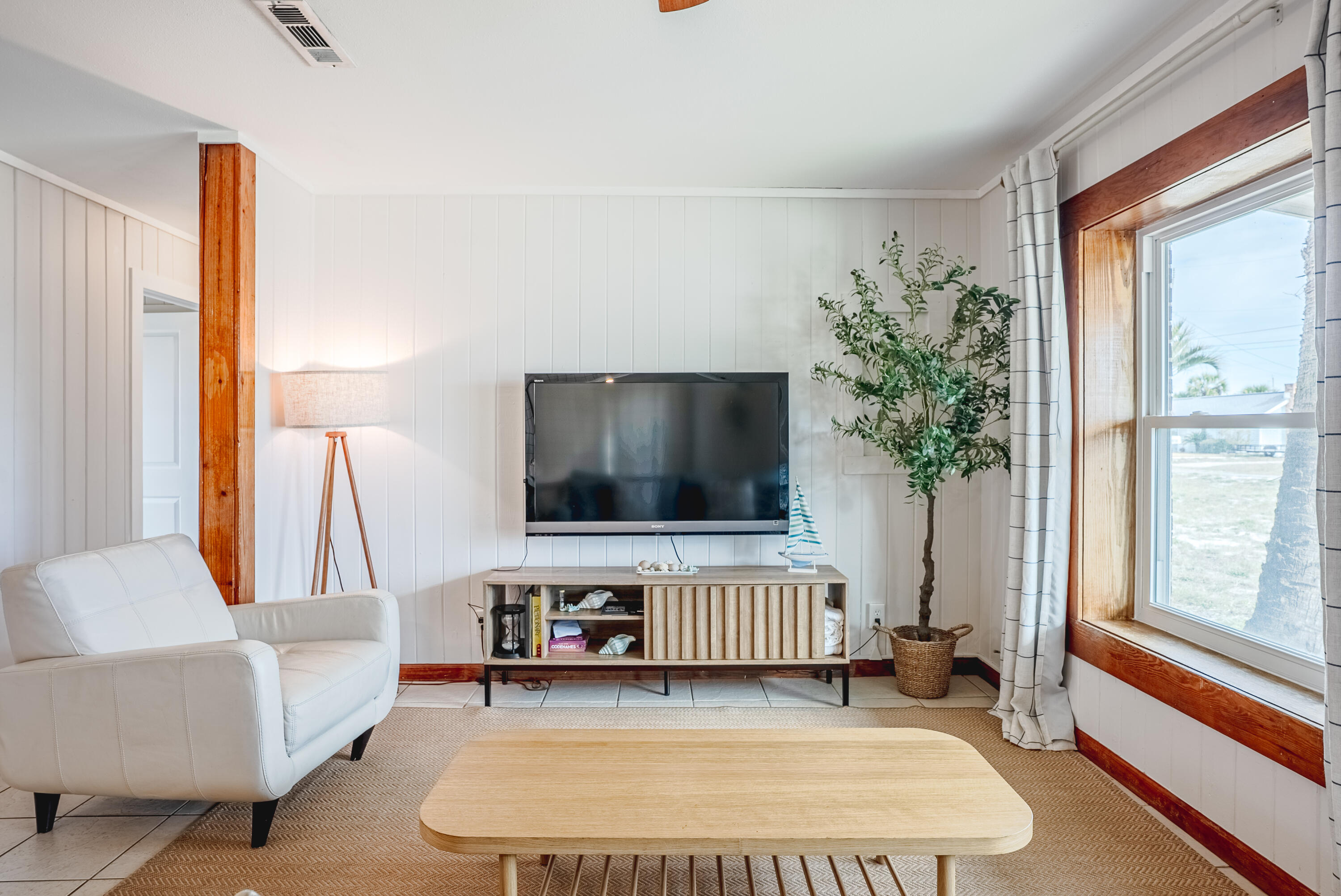 TREASURE ISLAND - Residential