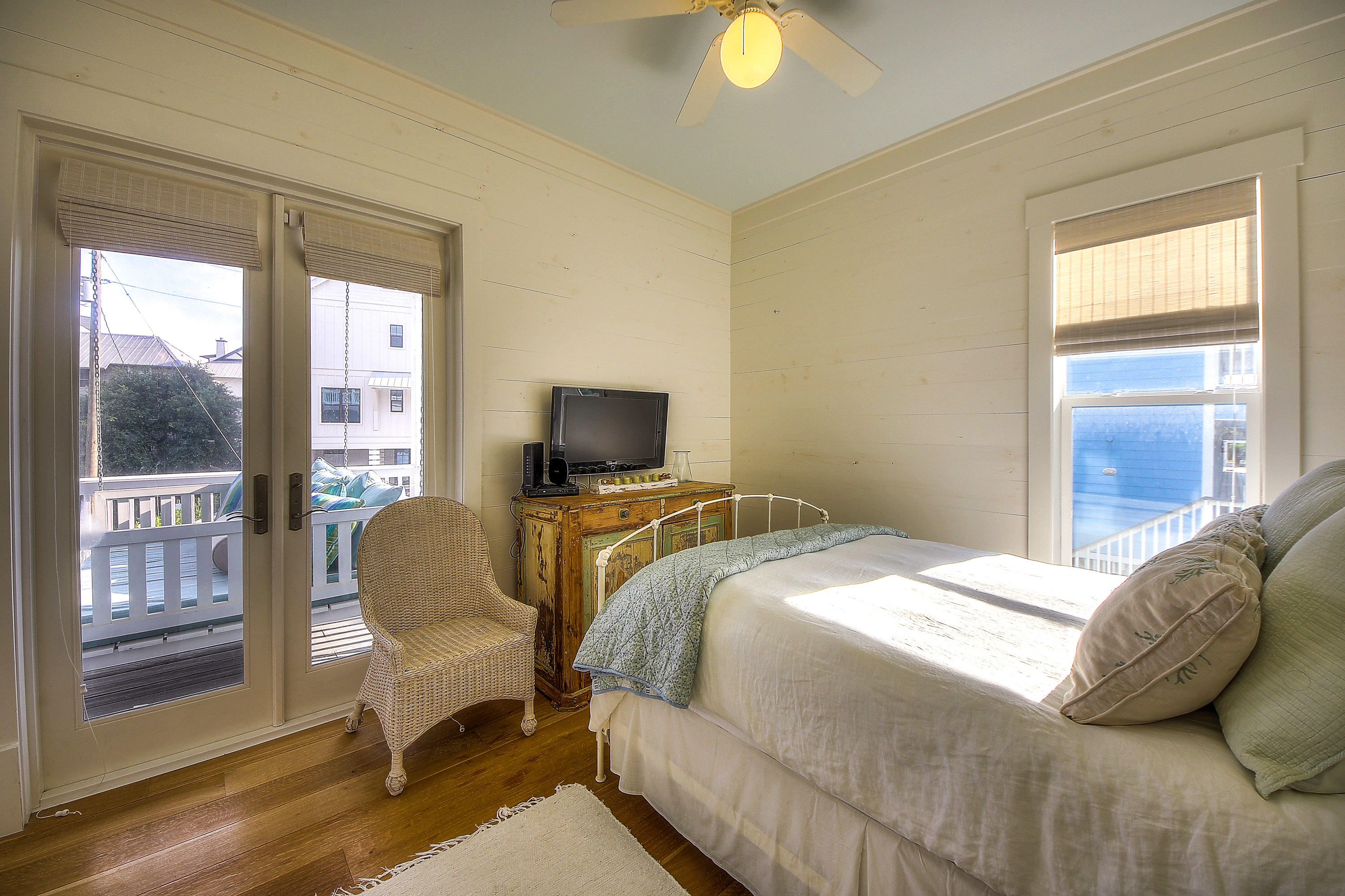GRAYTON BEACH - Residential
