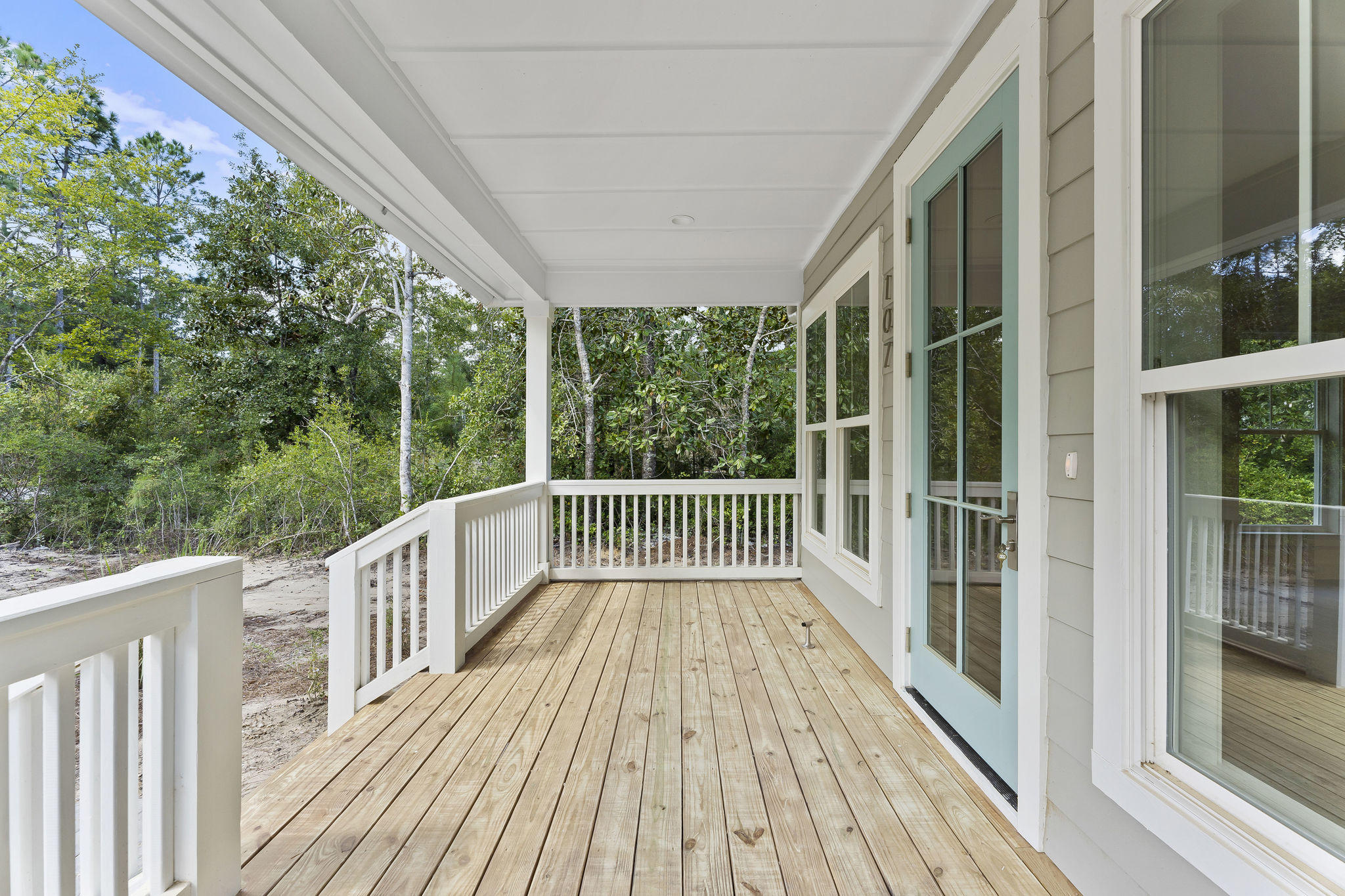 MAGNOLIA BEACH - Residential