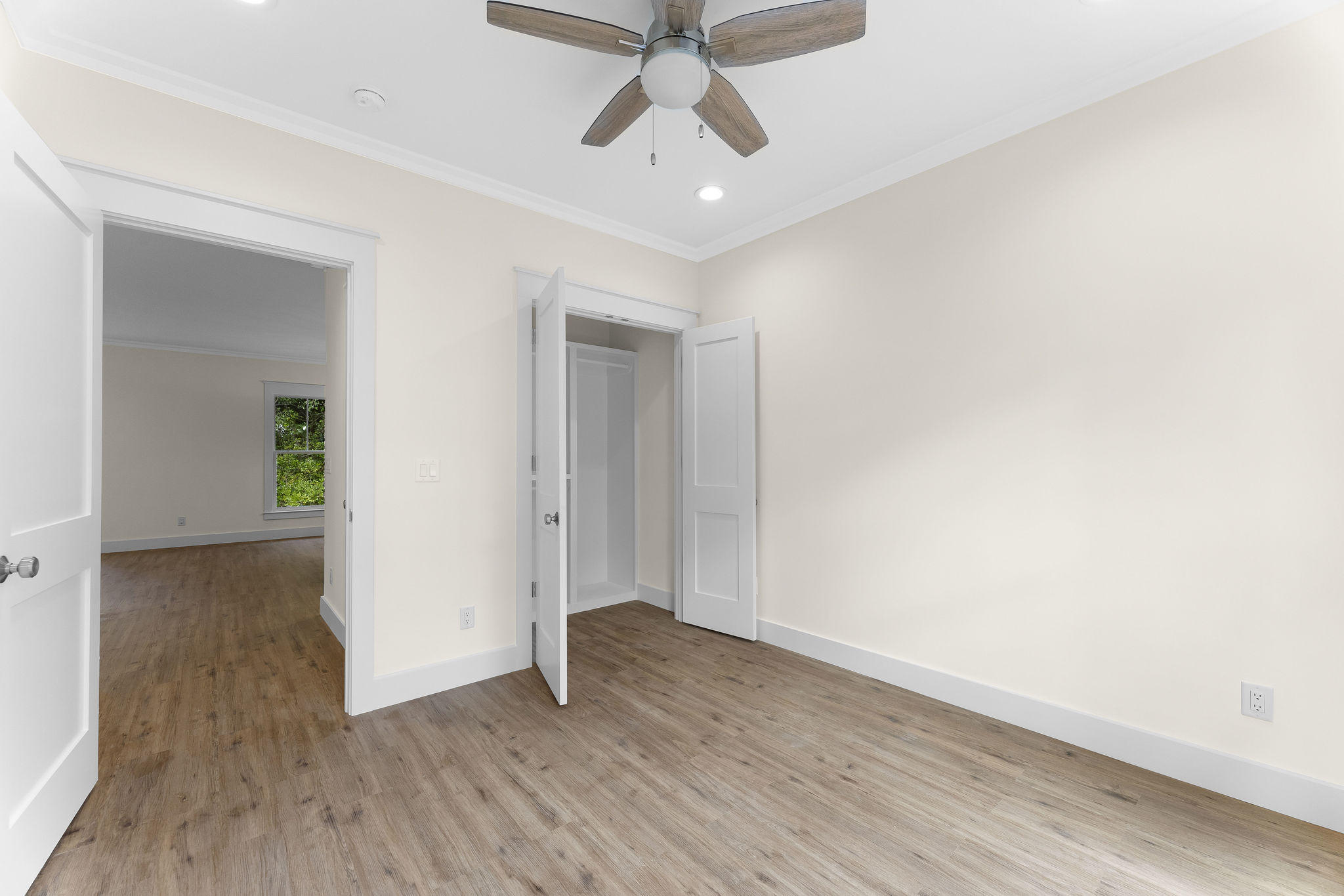 MAGNOLIA BEACH - Residential