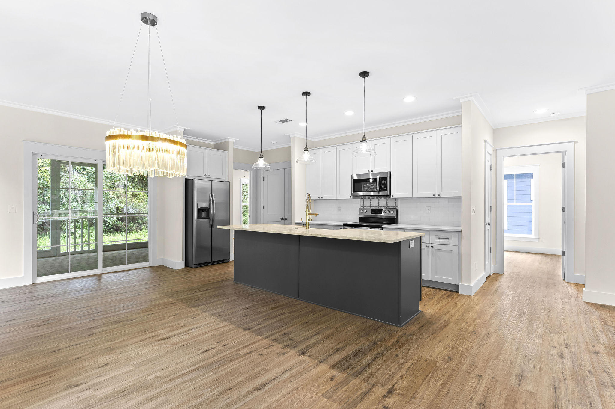 MAGNOLIA BEACH - Residential
