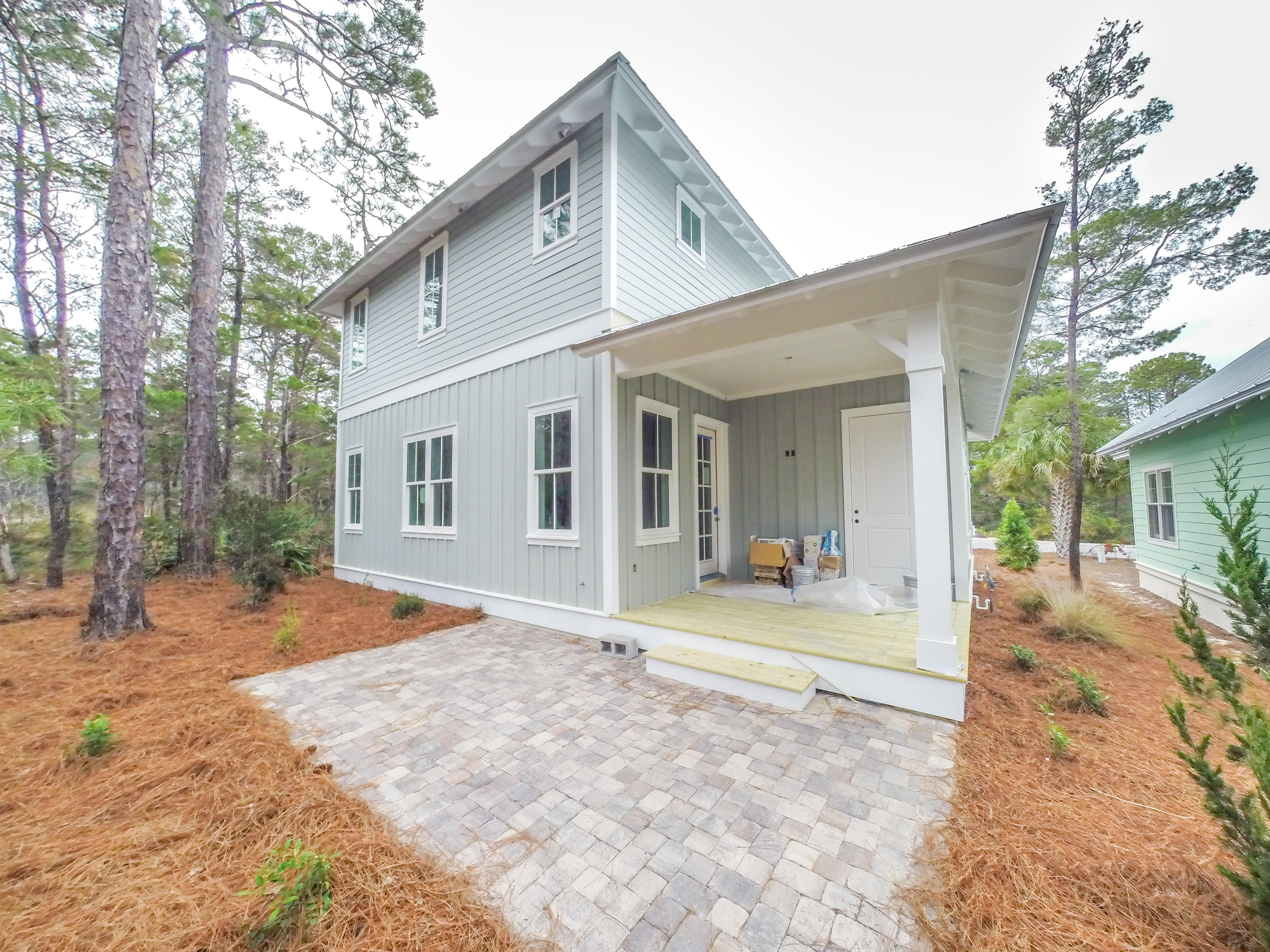 LAKESIDE AT BLUE MOUNTAIN BEACH - Residential